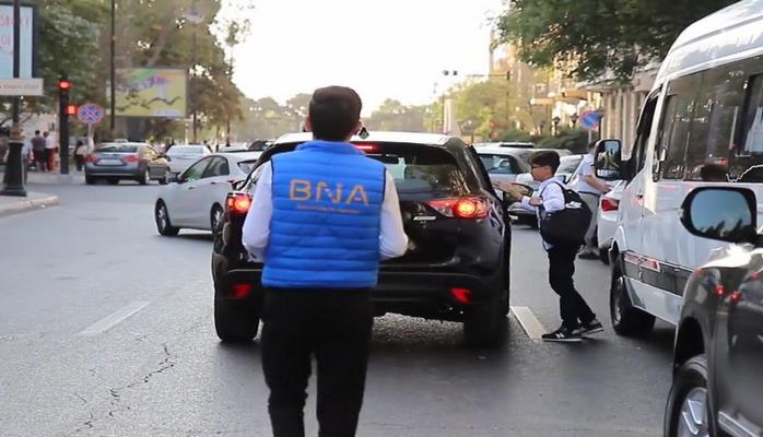 Metro stansiyalarının ətrafında reyd keçirilib