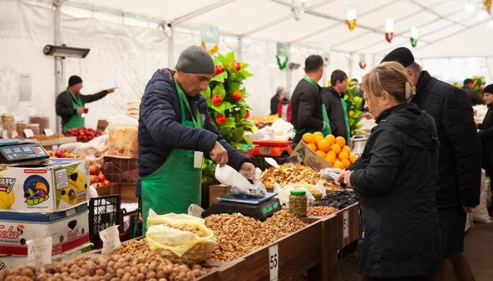 Bakıda bayram yarmarkaları açıldı