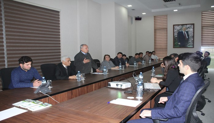 UTECA tələbəsi Aqroparkda seminar keçib