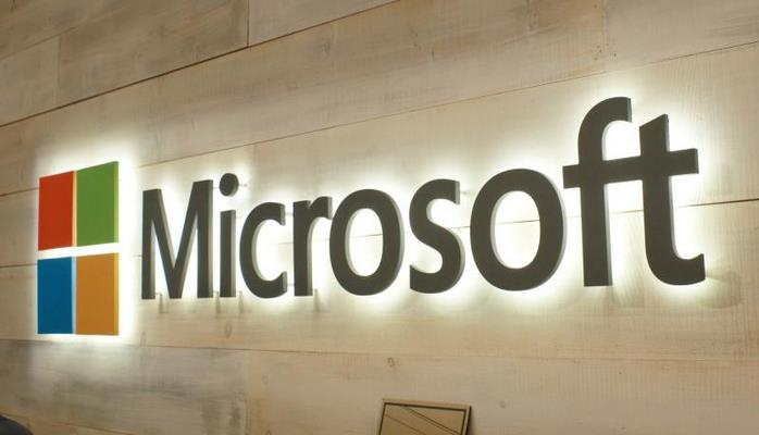 Azərbaycanın dövlət qurumlarına Microsoft-un lisenziyaları paylanır