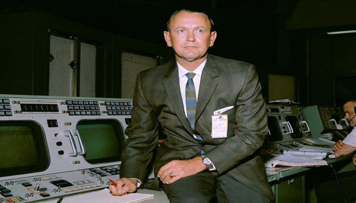 В США скончался первый руководитель полётов космических миссий NASA