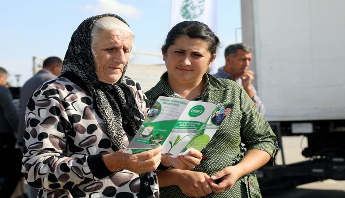 Cocuq Mərcanlı sakinlərinə pulsuz gübrə və toxum paylanılıb