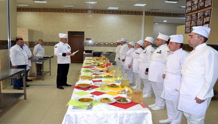 “Ən yaxşı hərbi aşpaz” adı uğrunda yarış keçirilib