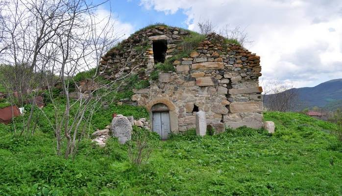 Şəlvə sovməəsi - Laçının əsir abidələri