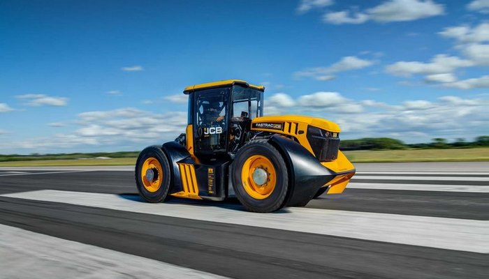 Установлен новый рекорд скорости среди тракторов