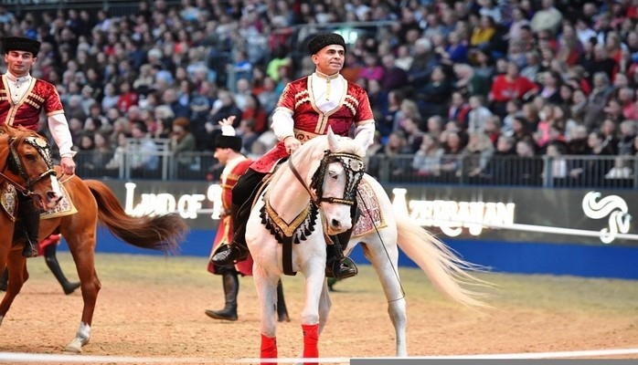 Qarabağ atları “Olimpiya London Beynəlxalq Atçılıq Şousu”nda uğurla çıxış ediblər