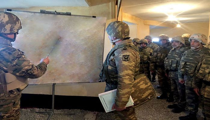 Армия вышла на разведку