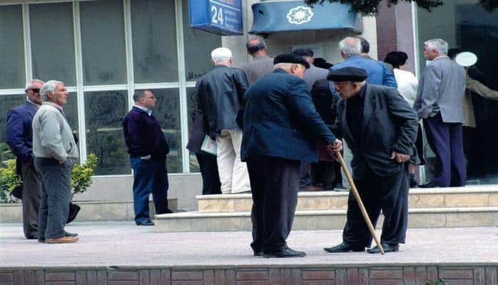 “Əmək pensiyaları haqqında” qanun dəyişdirilir