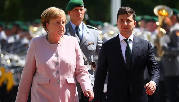 Merkel gizlicə Zelenskinin serialına baxırmış – Klimkin