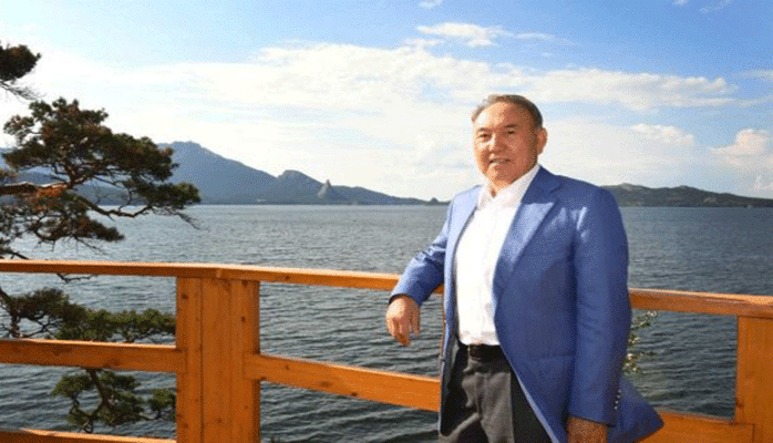 Nazarbayev istefasından sonra bu işlə məşğuldur