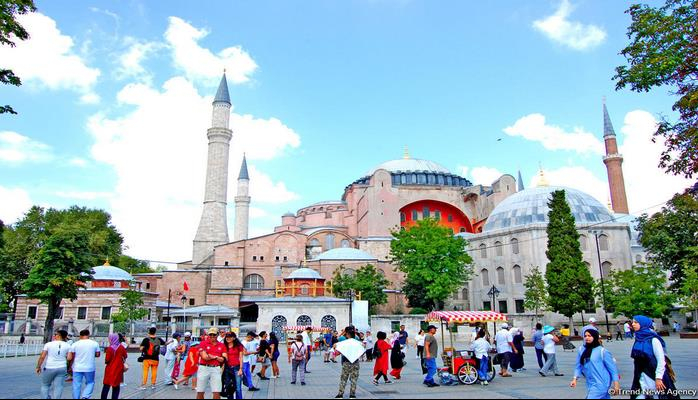 Bu il Türkiyəyə 800 mindən çox Azərbaycan turisti səfər edib