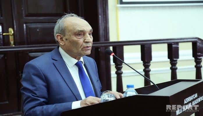 Dilçilik İnstitunun direktoru: "Ana dilinə və bu dildə danışanlara xor baxanlar var"