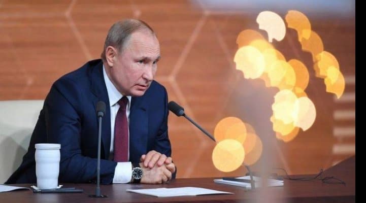 Putin: Ölkənin internet xidmətləri pulsuz təmin edilməlidir