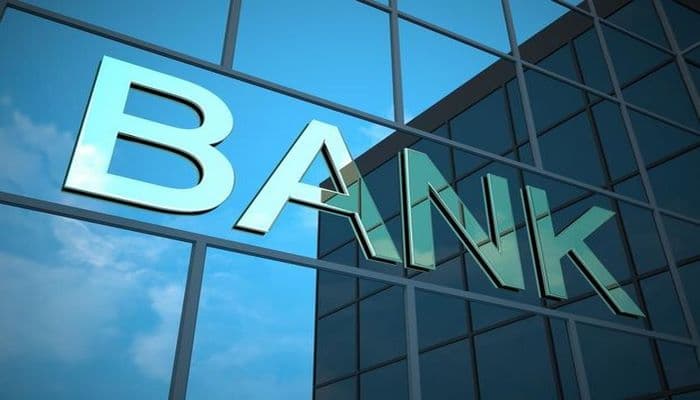 Azərbaycanda bankların iş rejimi uzadıldı - Rəsmi