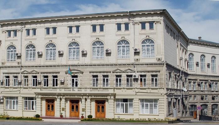 В Азербайджане повышается зарплата председателя и судей Конституционного суда