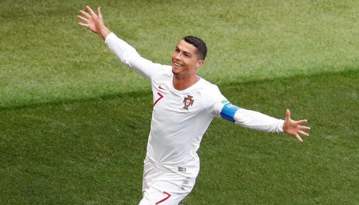 Ronaldo şou göstərdi: Portuqaliya finalda