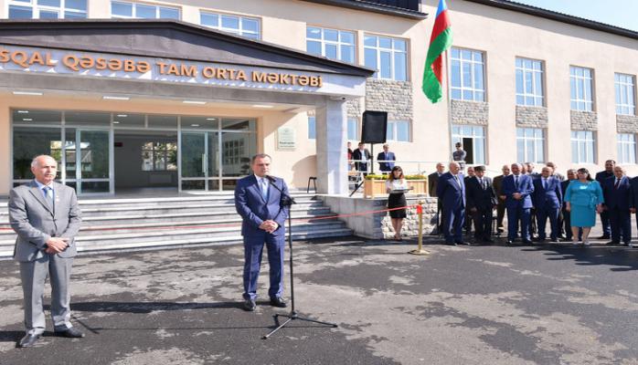 Təhsil naziri Basqal qəsəbə məktəbinin açılışında iştirak edib