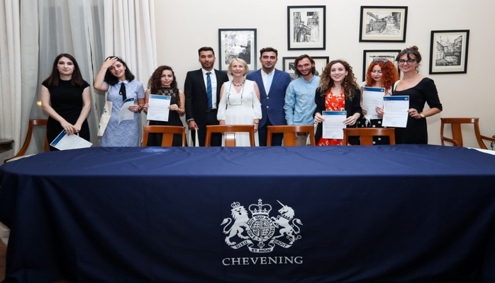 “Chevening” təqaüd proqramının builki qaliblərinə sertifikatlar təqdim olunub