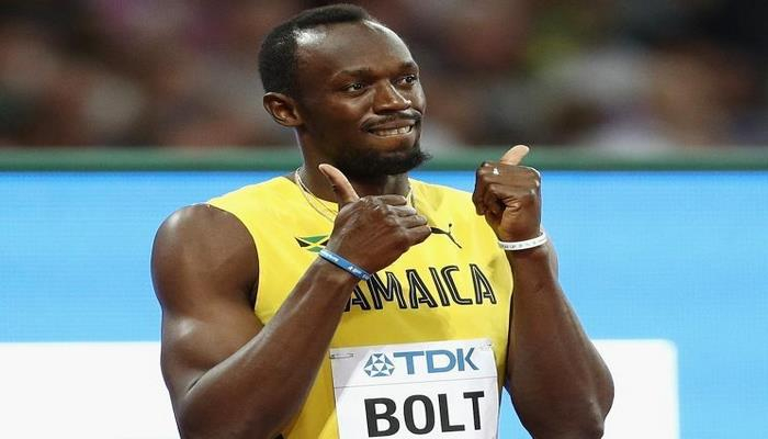 Bolt futbola qayıdıb