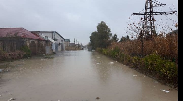 ИВ прокомментировала вопрос в связи с состоянием дорог в поселке Баладжары