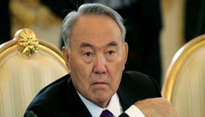 Nazarbayev: Yeltsin özünə bənzəməyən Putini seçdi