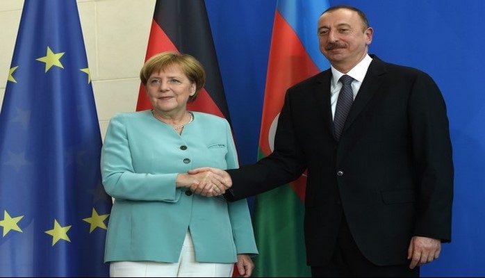 Angela Merkel Bakıya niyə gəlir?