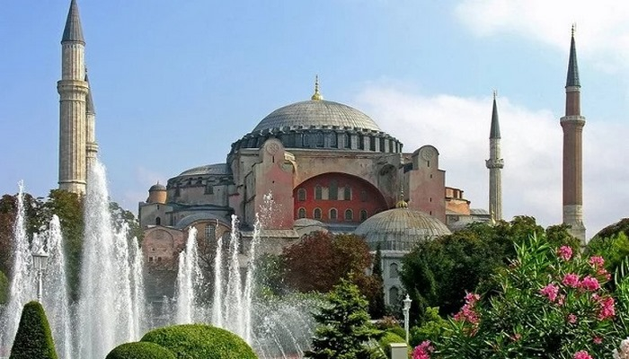 İstanbuldakı Ayasofya məscidinin sirləri