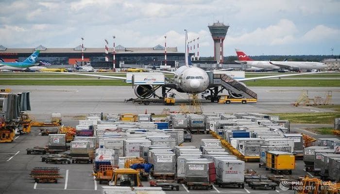 Самолет, летящий из Москвы в Ереван, был снят с рейса