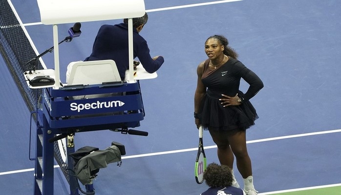 Serena Uilyams "US Open"in finalında davranışına görə 17 min dollar cərimələnib