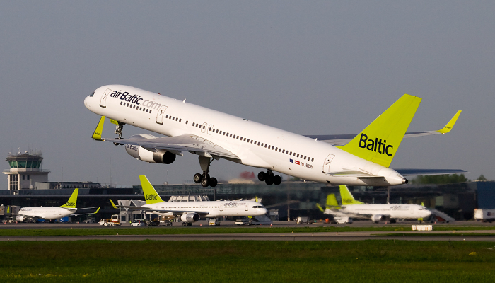 AirBaltic возобновила полеты из Риги в Хельсинки, Мюнхен и Берлин