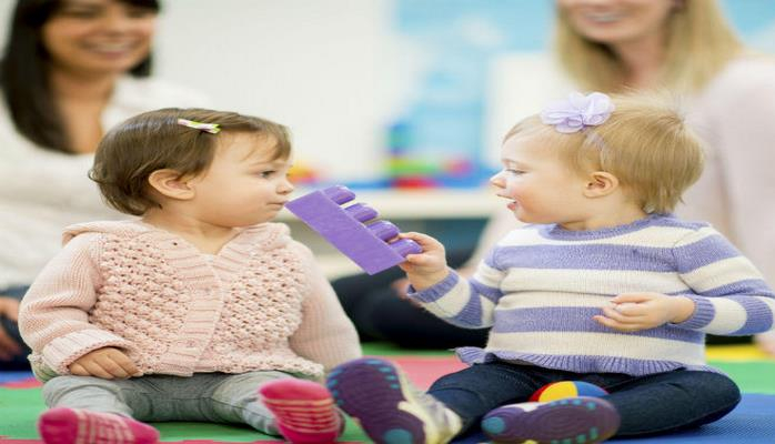 В Азербайджане предлагается оказывать помощь семьям, в которых рождаются девочки