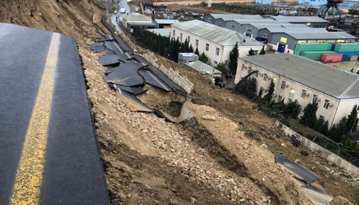 Baş Nazir və BŞİH başçısı Bibiheybətdə sürüşmə zonasına baş çəkib