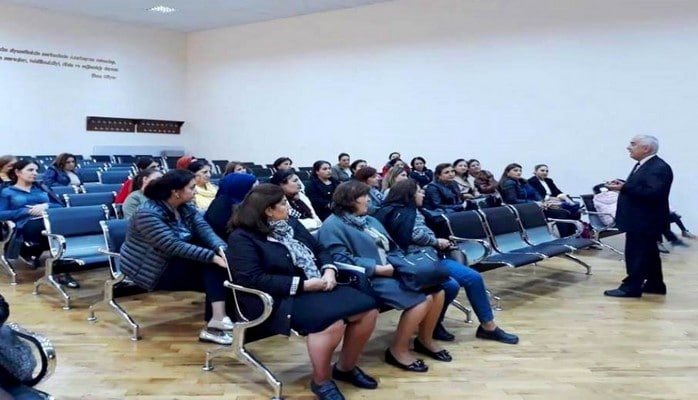 İnformatika fənni üzrə keçirilən seminarlarda 450 müəllim iştirak edib