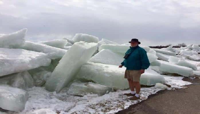 Ледяное цунами напугало жителей канадской провинции Онтарио