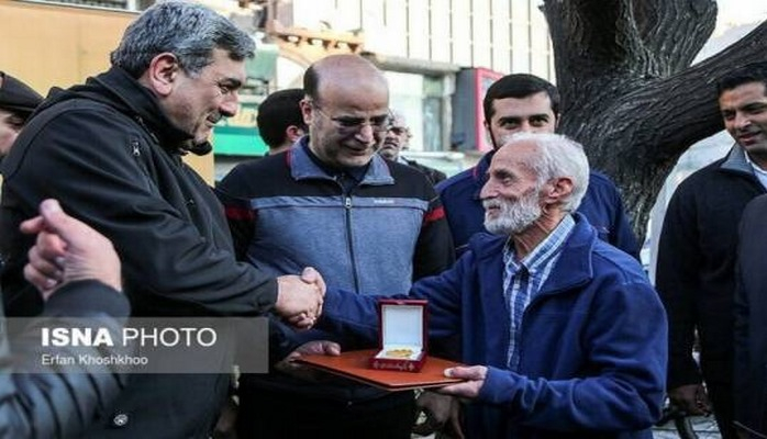 Taksi sürücüsü Əli Həsən  70 min avronu sahiblərinə qaytardı-İbrətamiz...