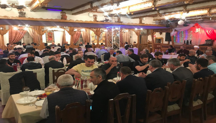 Moskvanın Azərbaycan İcması iftar süfrəsi təşkil edib