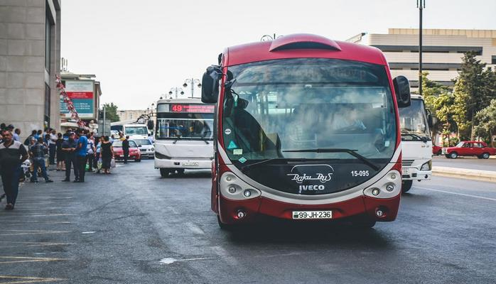 В Азербайджане выросли грузо- и пассажироперевозки