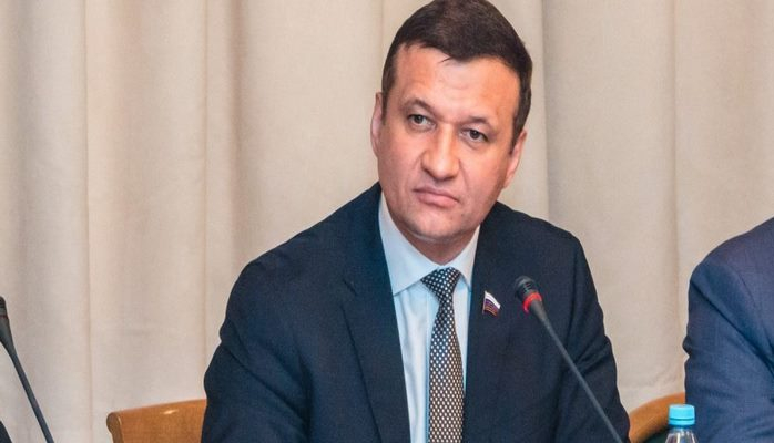 Dmitri Savelyev: "Prezident İlham Əliyev Azərbaycanı günbəgün inkişaf və firavanlaşma yolu ilə irəli aparır"