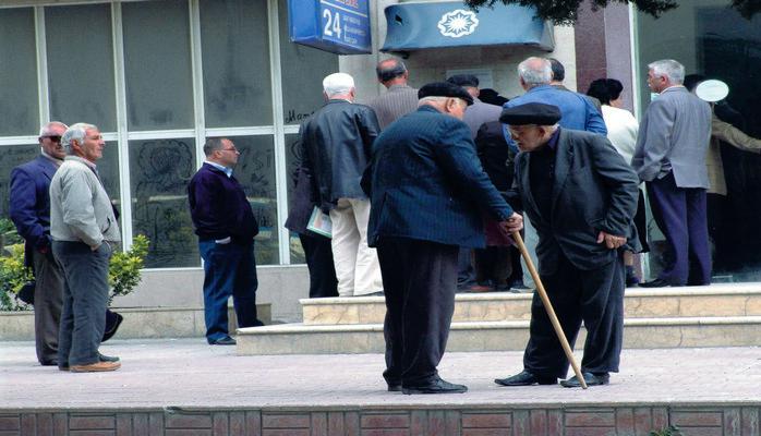 Pensiya və sosial yardımların verilməsi ilə bağlı - Dəyişiklik