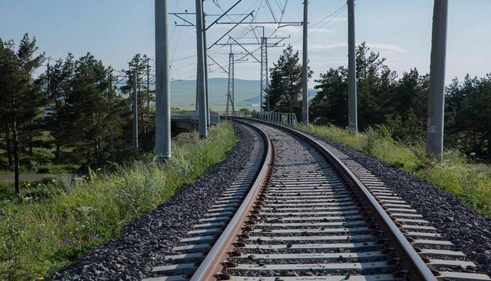 Bakı-Tbilisi-Qars dəmir yolu Naxçıvana qədər uzadılacaq