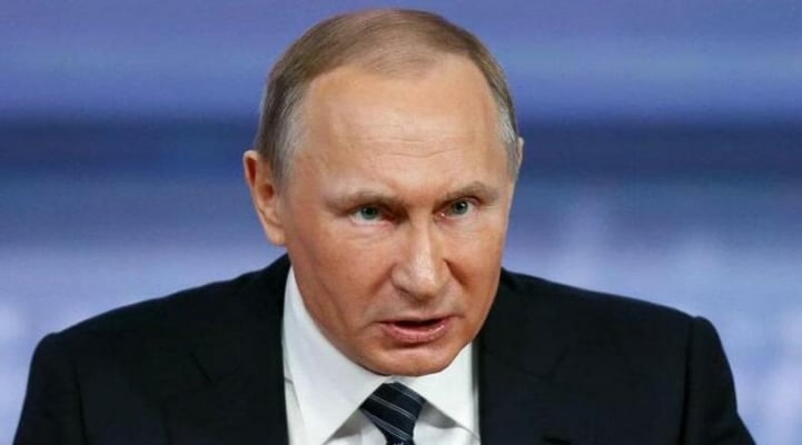 Putin səlahiyyətlərindən imtina edir