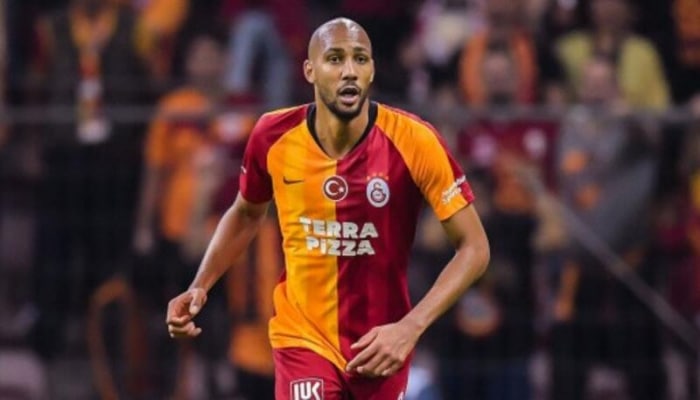 "Qalatasaray" daha bir futbolçusu ilə yollarını ayırır