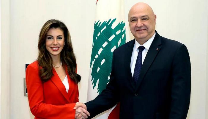 ABŞ rəsmisinin çıxışı bu ölkədə etirazlara səbəb oldu