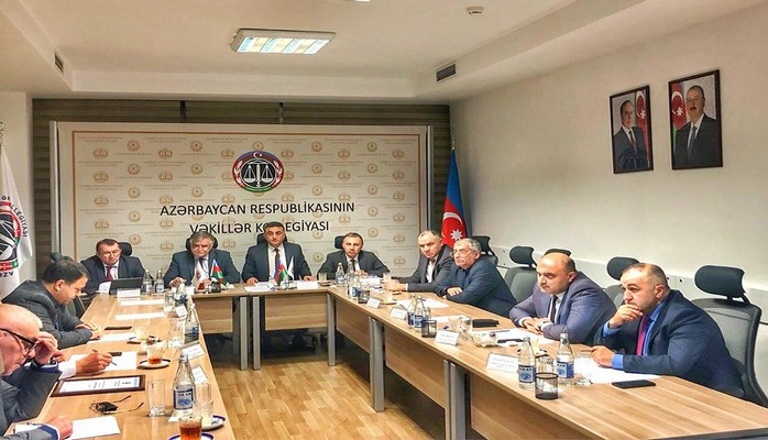 В Азербайджане прекращена деятельность трех адвокатов, один получил выговор