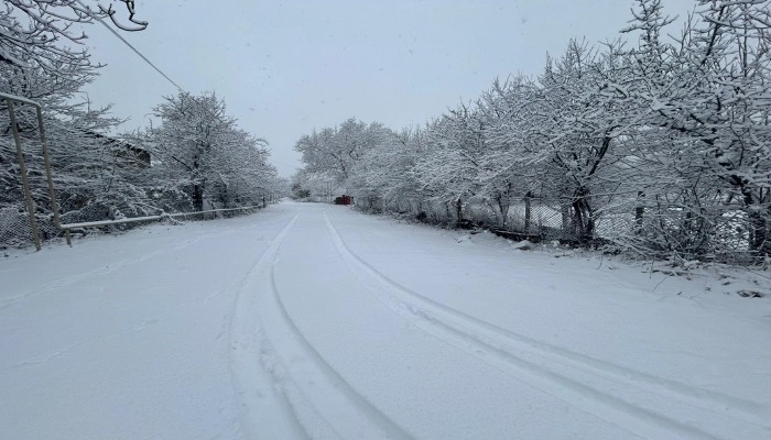 Ağdərədə yollar xüsusi texnikalarla təmizlənir