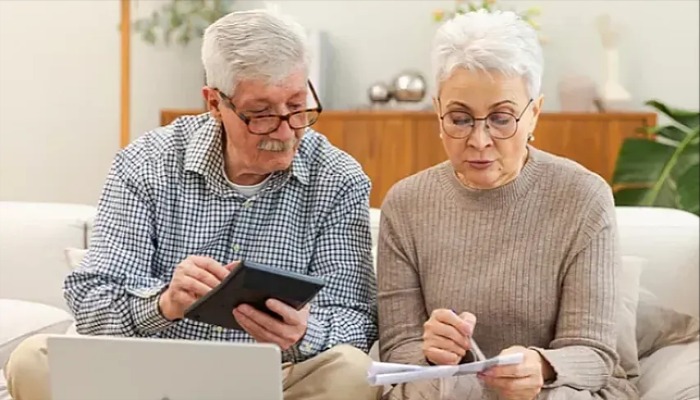 Azərbaycanda bu ildən kişi və qadınların pensiya yaşı bərabər olacaq