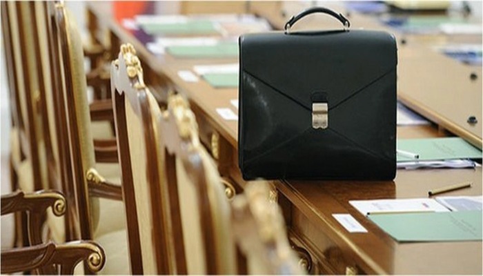 Azərbaycanda icra hakimiyyətlərindən birində KÜTLƏVİ İXTİSAR