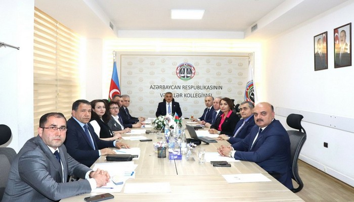 Azərbaycanda iki vəkilə töhmət verilib, altısına xəbərdarlıq olunub