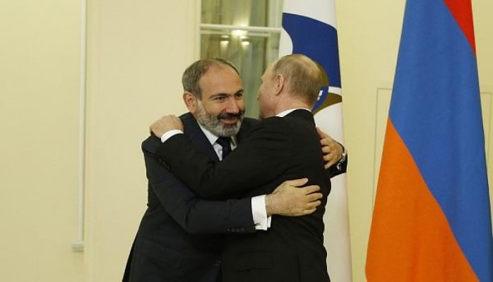 Nikolun MDB iclasında Putinə niyə yaxınlaşdığı bilindi