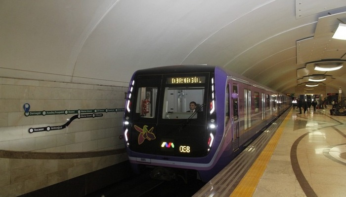 Bakı metrosunda pik saatlarda interval azaldılıb
